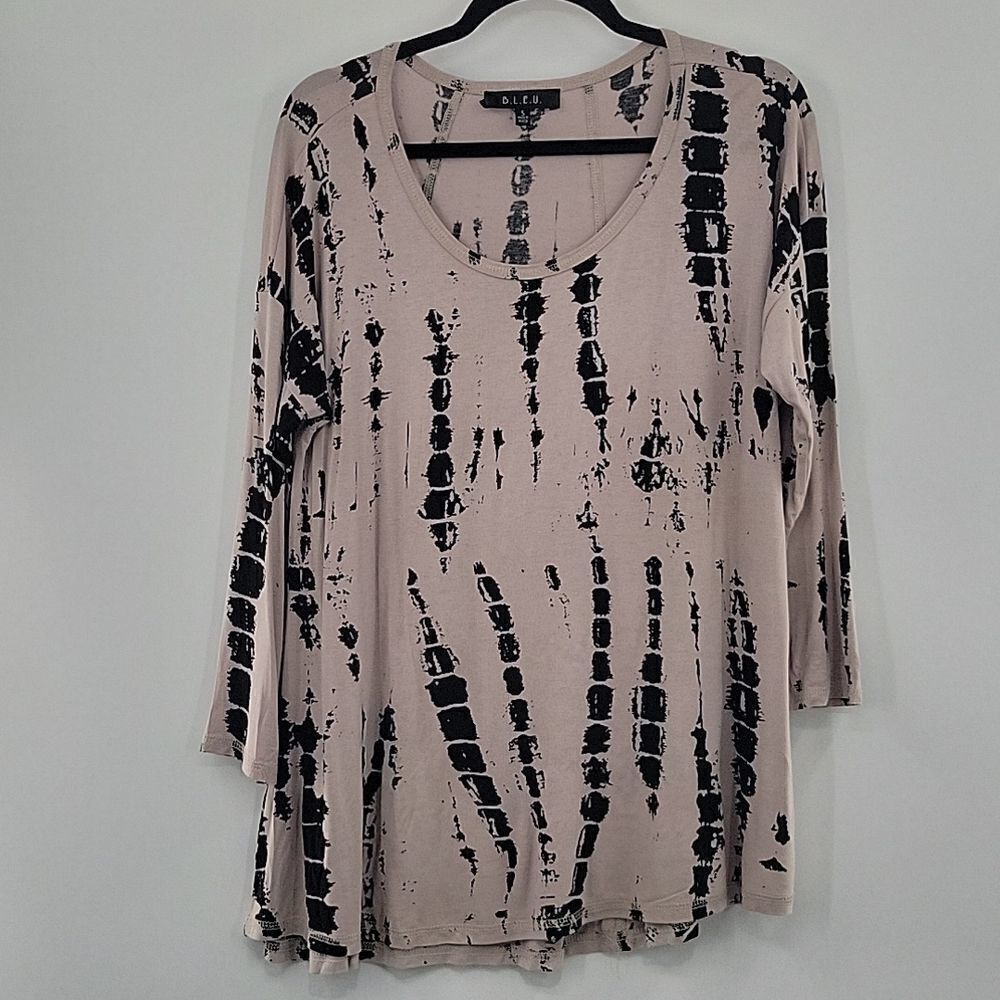 3For$20  B.L.E.U. Light Brown shirt w/ Black spots size S